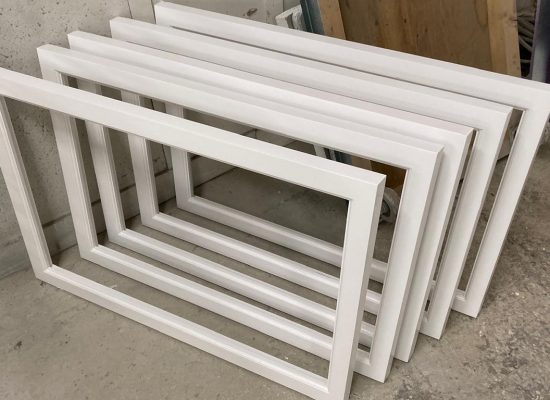 Spray Painting Doors and Windows in Edinburgh: Professional Finishing for Carpenters and Homeowners